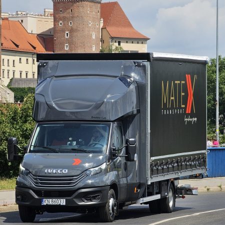 Iveco Daily with loading platform
